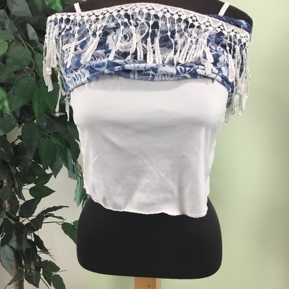Rue 21 Medium crop with crochet trim - Picture 5 of 15